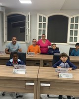 Alunos do ensino fundamental visitam a Câmara